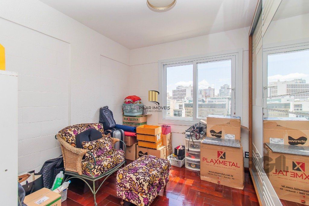 APARTAMENTO 2 DOMITÓRIOS NO BOM FIM, GARAGEM ELEVADOR PROXIMO A UFRGS PORTO ALEGRE