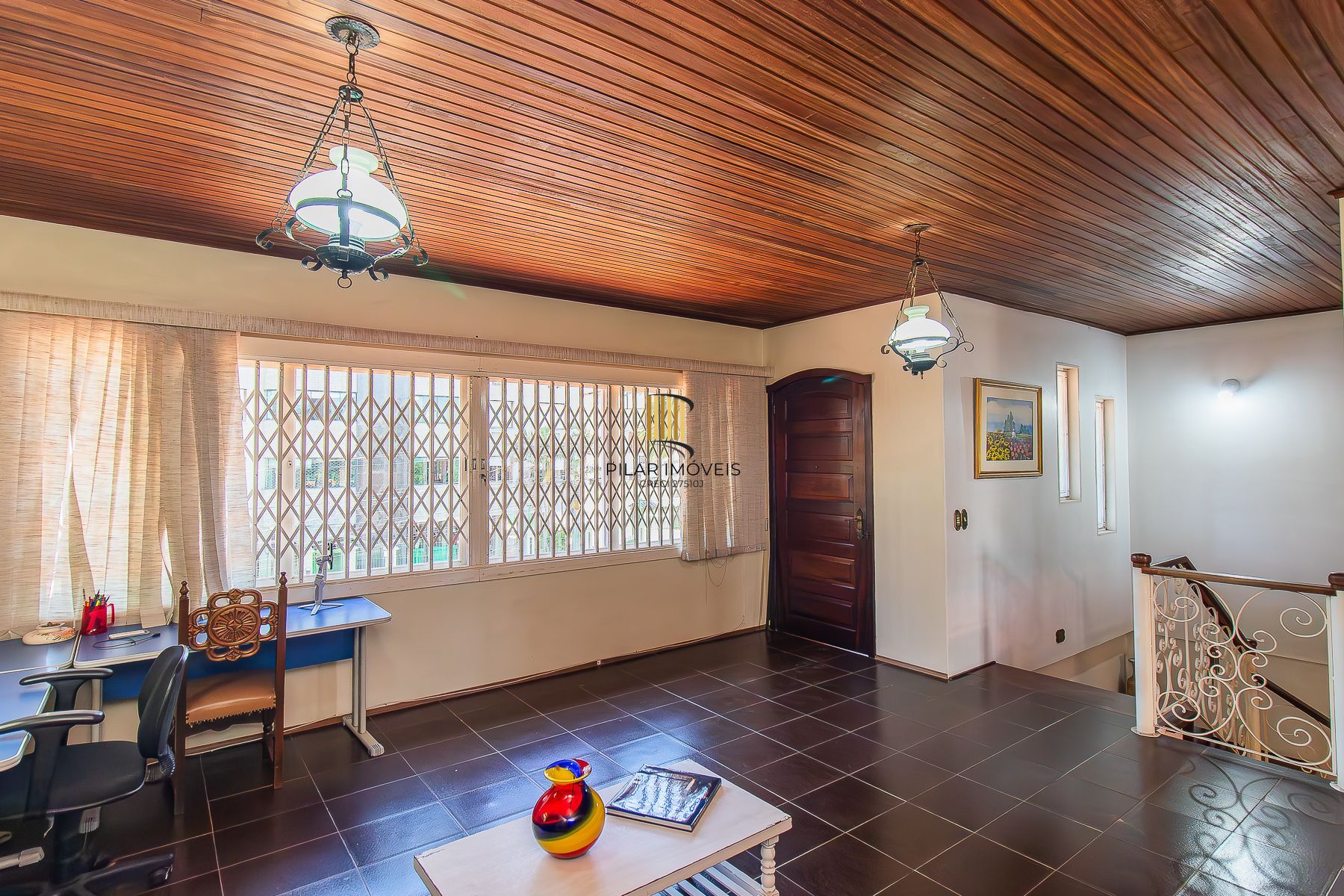 Casa com 5 dormitórios e muito mais