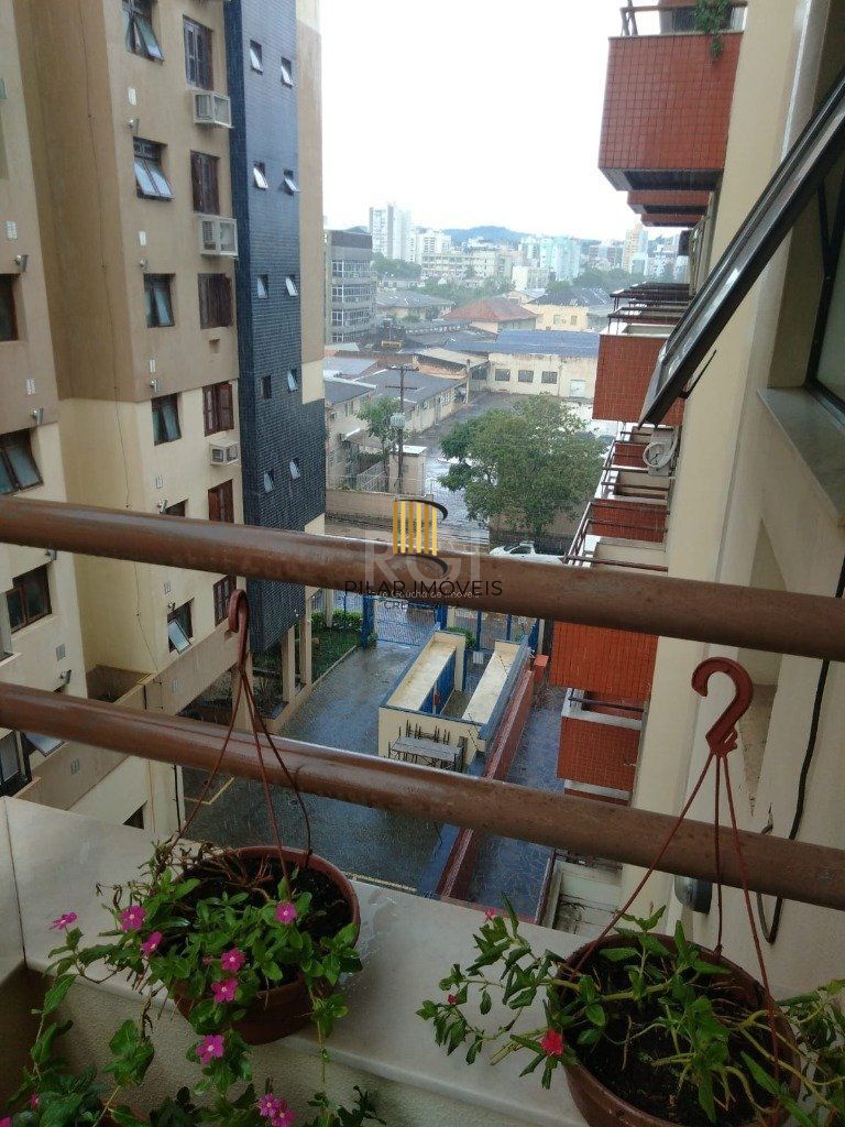 sala - 30,23 m² - Menino Deus