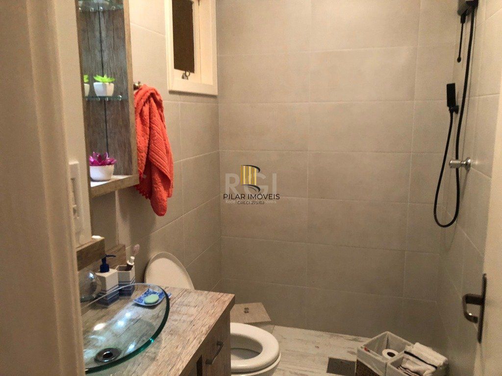 casa - 3 dorm - 4 vagas - 240,00 m² - Glória