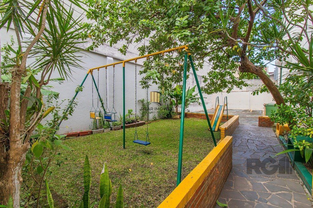 3 dormitórios em 103m² no miolo do Menino Deus
