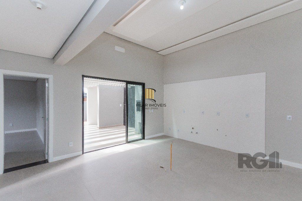 CASA EM CONDOMINIO - 3 dorms.-  3 vagas - 155 m² - GRAVATAÍ