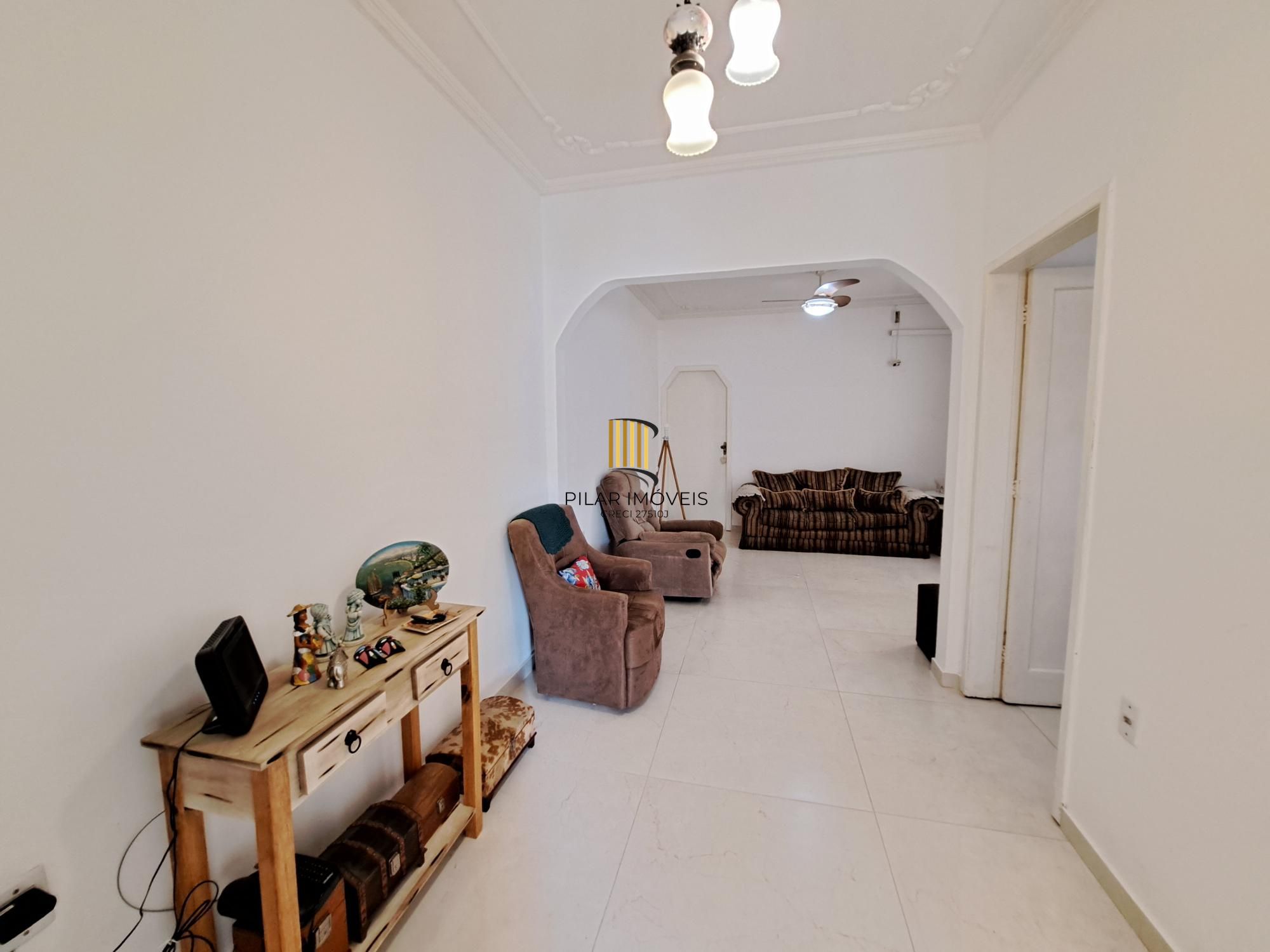 Apartamento térreo na Rua Santana