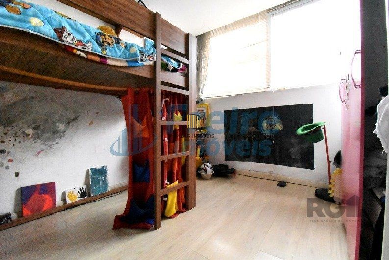  APARTAMENTO 3 DORMITÓRIOS, 72 MTS PRIVATIVOS  BAIRRO MENINO DEUS