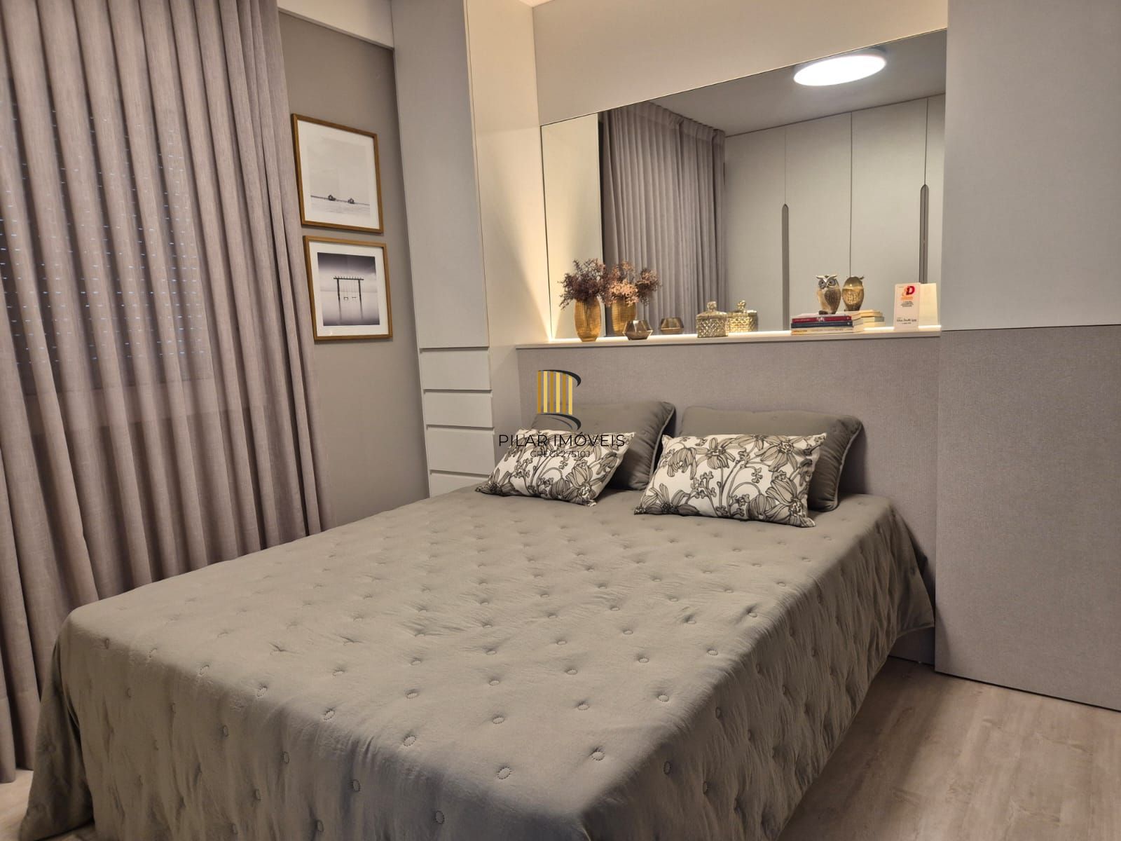 Apartamento 2 Dormitórios, Decorado e com Vaga de Garagem | Pronto para Morar!