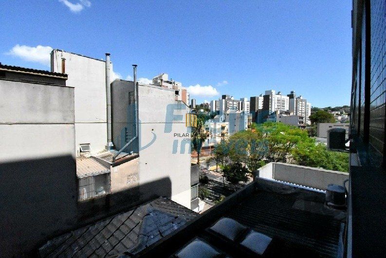 SALA - 32,00 m² - 1 vaga - MENINO DEUS