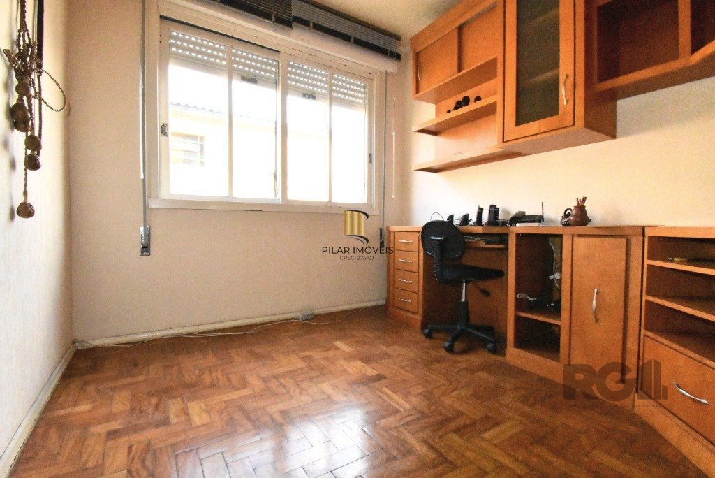 Imóvel 2 dormitórios no Menino Deus com 58,49m²  SEMI-MOBILIADO COM BOX