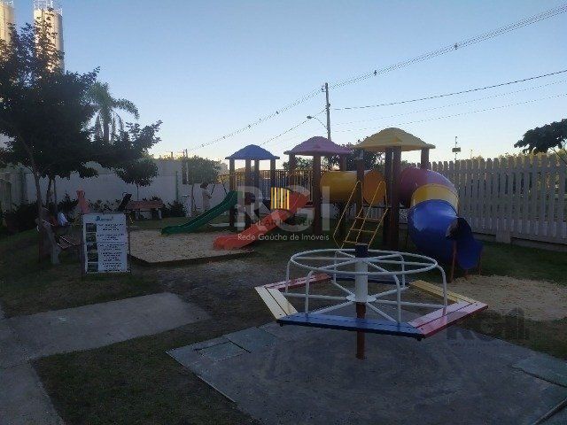 Apartamento 2 dormitórios no bairro Cavalhada