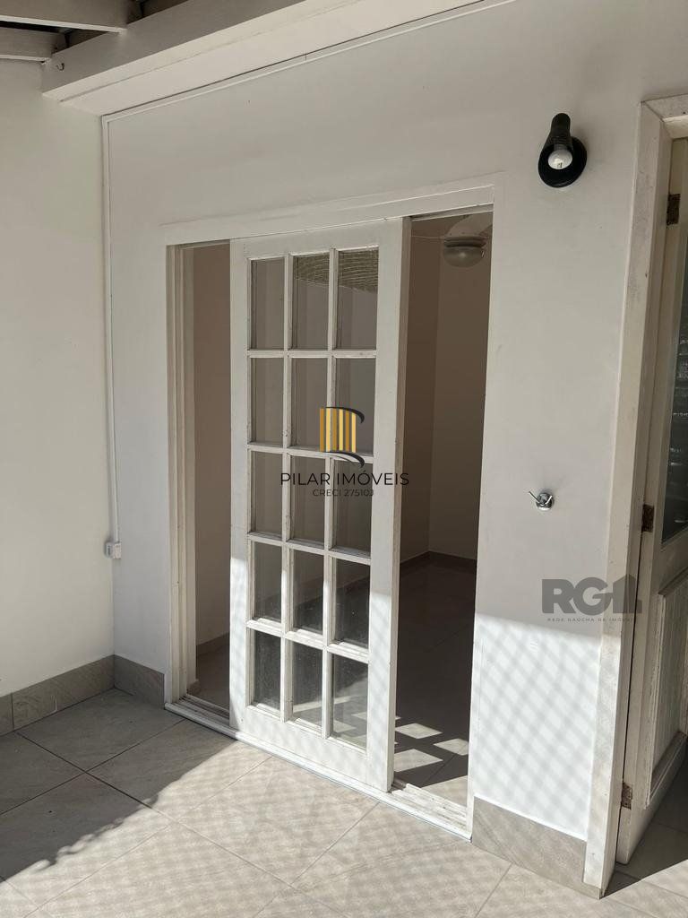 Casa Condominio para Venda - 70m², 2 dormitórios, sendo 1 suites, 2 vagas - Cavalhada