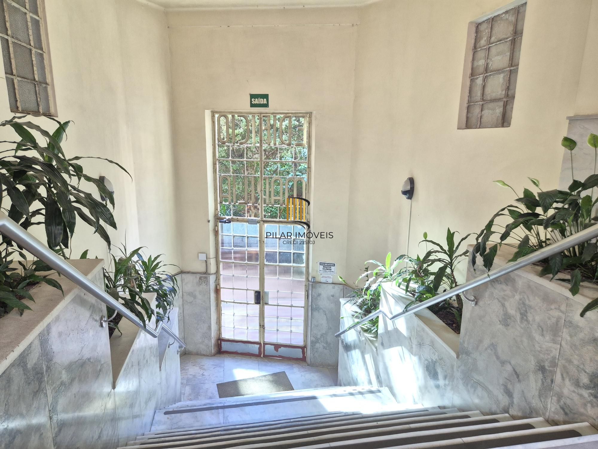 2 dormitório com área externa e churrasqueira