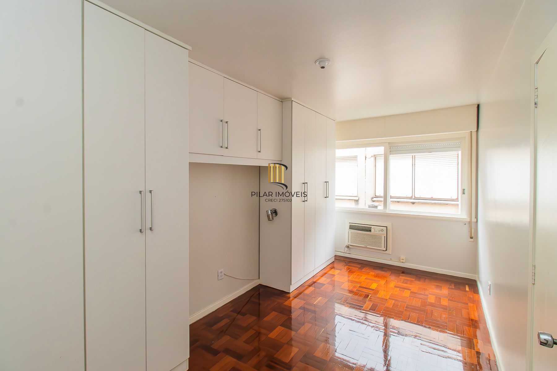 Apartamento para Venda - 92.44m², 3 dormitórios, sendo 1 suites, 1 vaga - Menino Deus