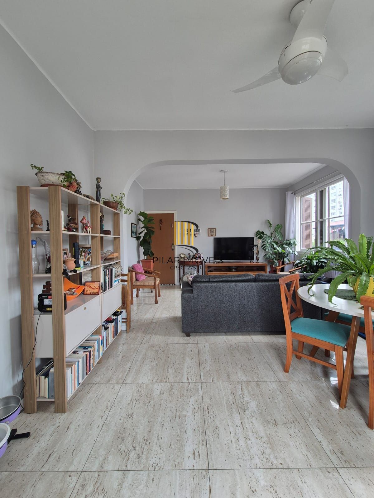 Apto com 2 dormit. na Cidade Baixa