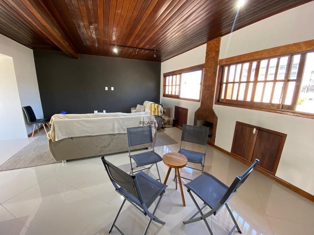 casa - 4 dormitórios - 3 vagas - 170 m² - Menino Deus