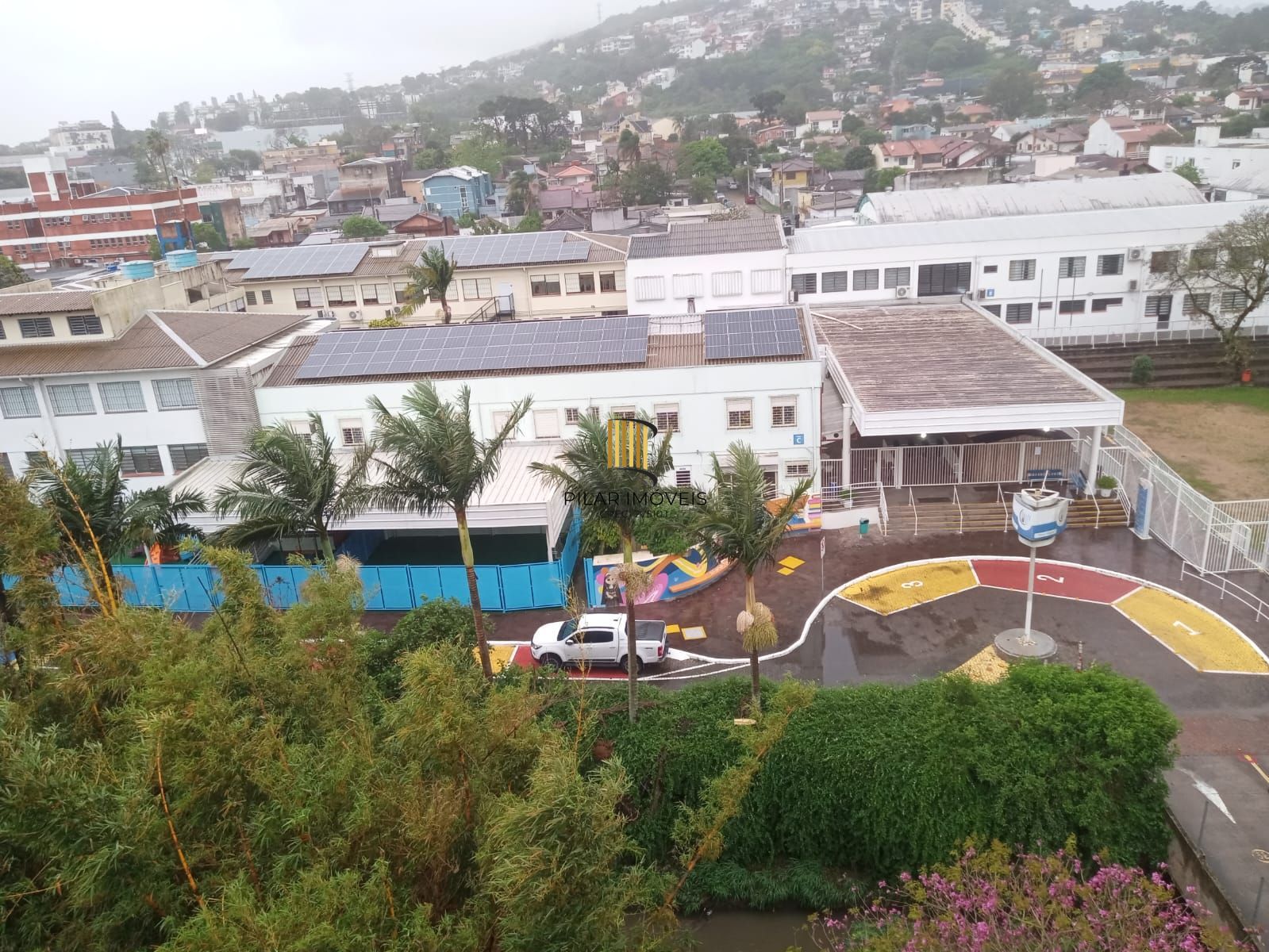 Apartamento diferenciado, dois dormitórios - Estacionamento