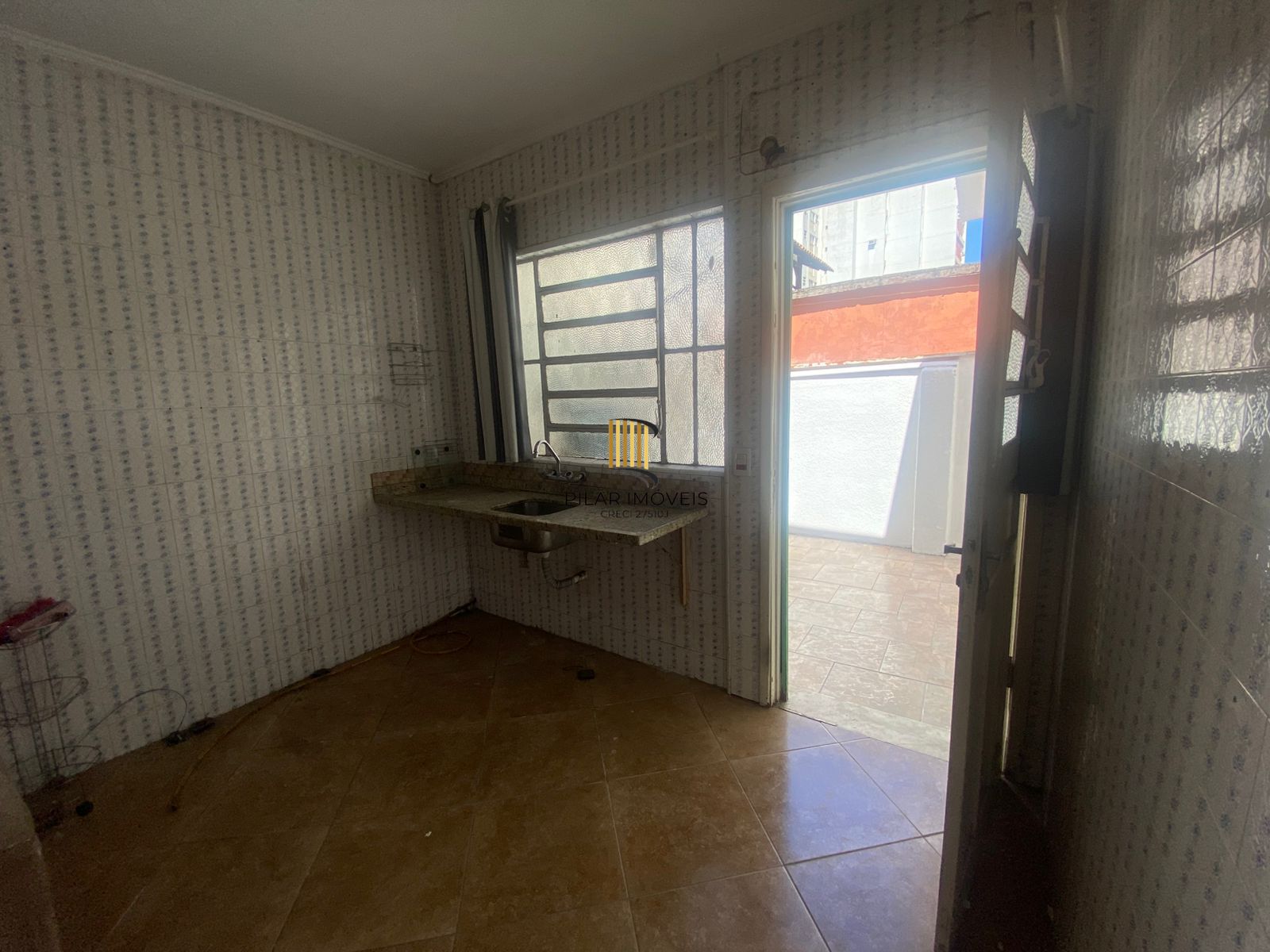 Casa com grande potencial para loja ponto comercial