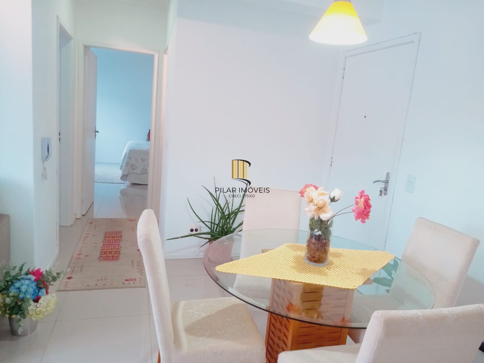 Apartamento diferenciado, dois dormitórios - Estacionamento