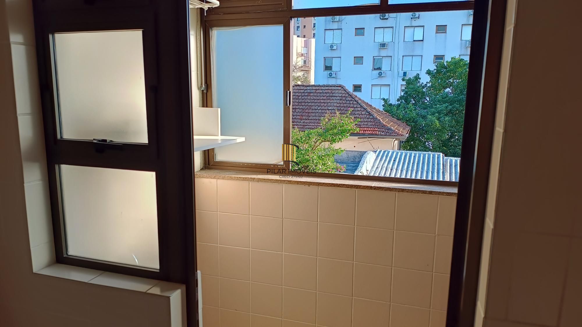 Apartamento 2 dormitórios 1 vaga no Bairro Menino Deus