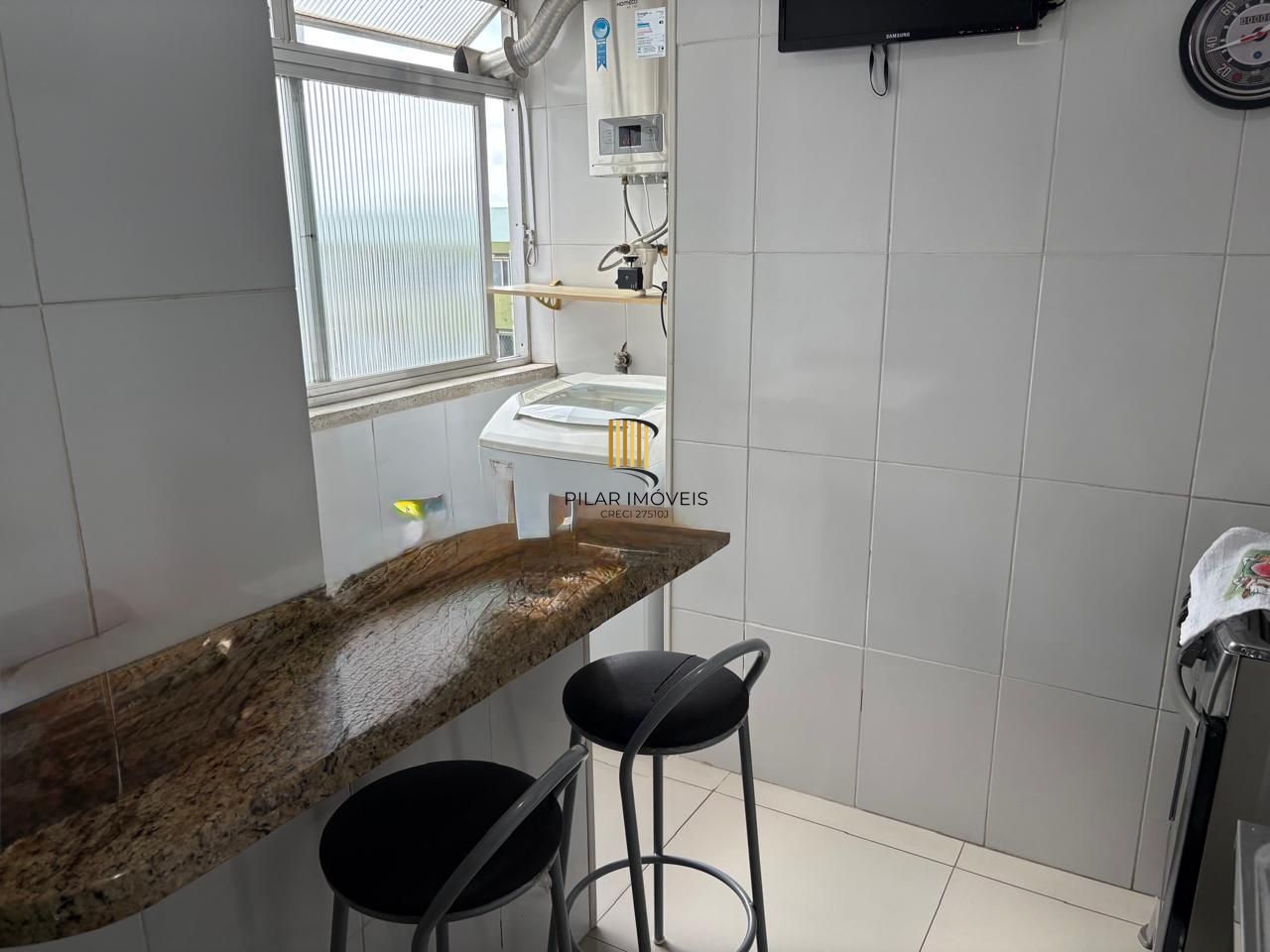 Apartamento 62m², dois dormitórios no bairro Glória