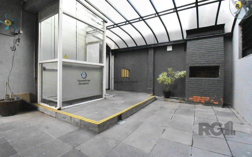 PRÉDIO - 319,00 m² - MENINO DEUS