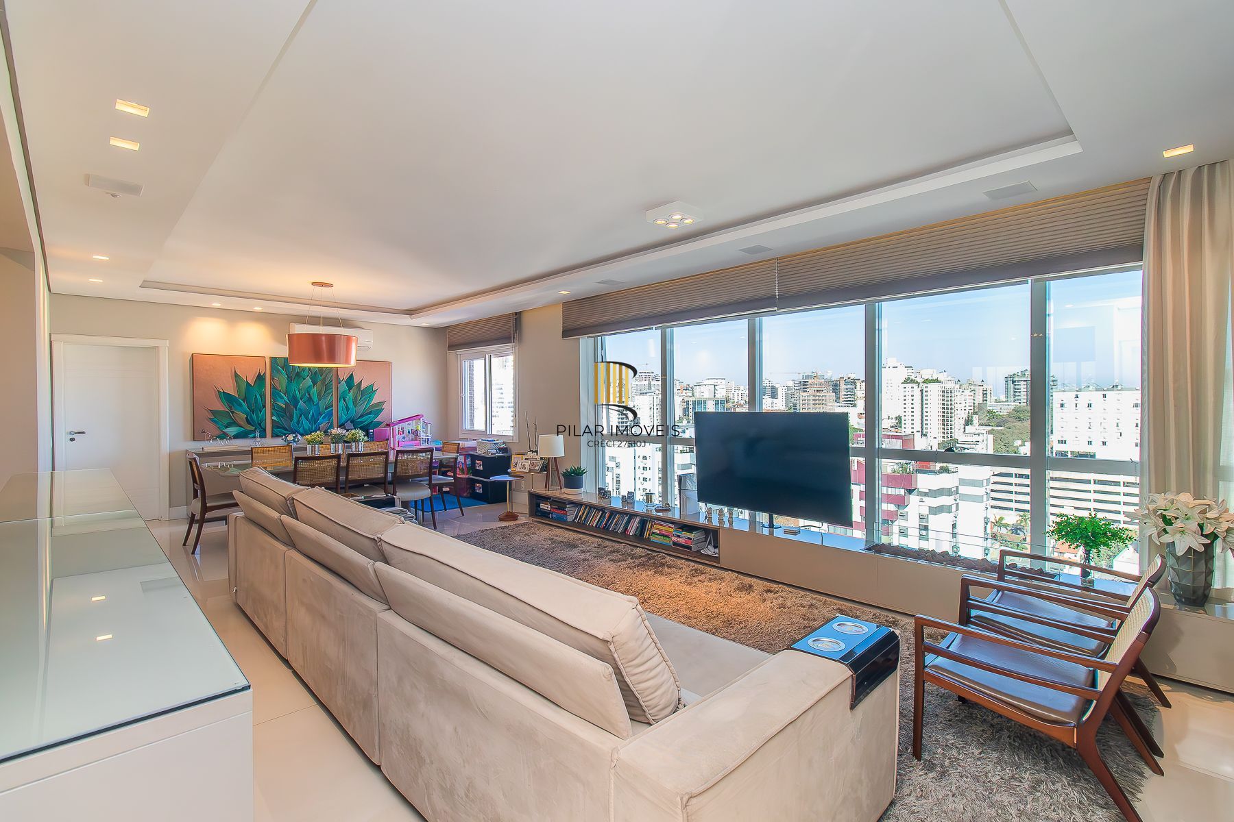 Apartamento 3 suítes 3 vagas no Moinhos
