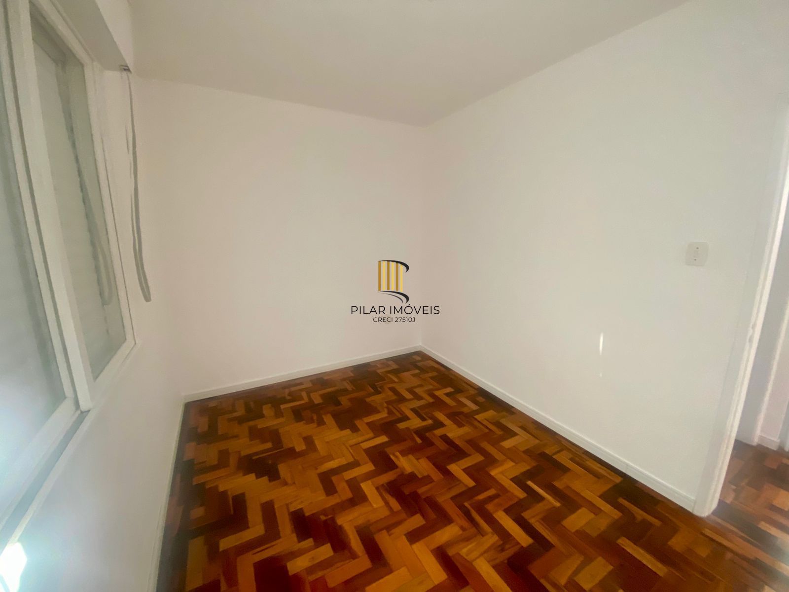 Apartamento 2 dormitórios reformado 50m2 bairro Menino Deus