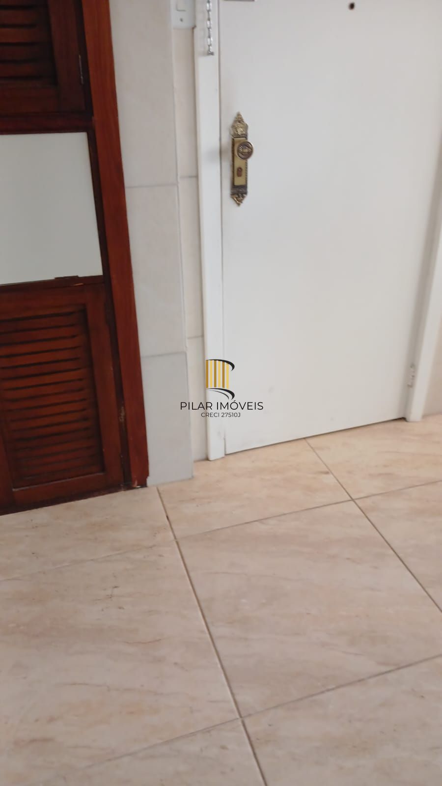 Apartamento três dormitórios ( uma suíte) panorâmico