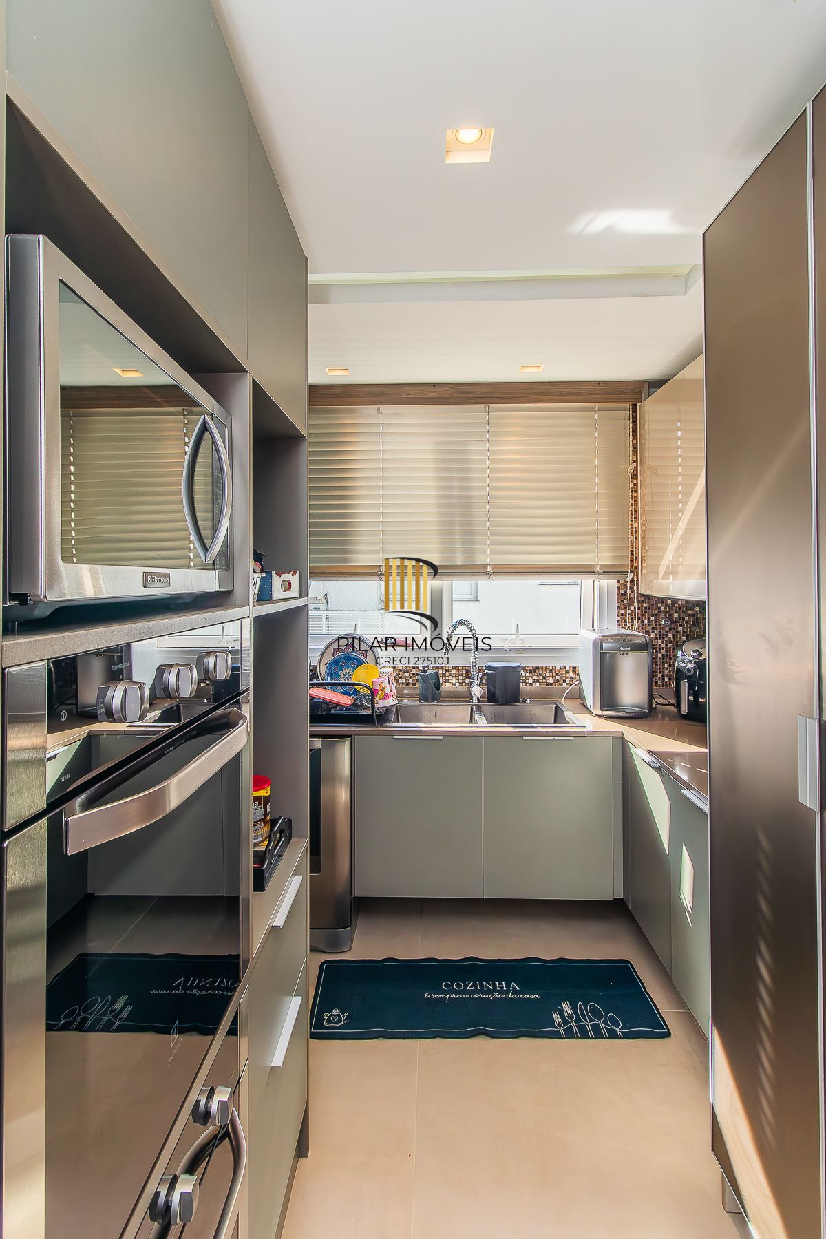 Apartamento 3 suítes 3 vagas no Moinhos