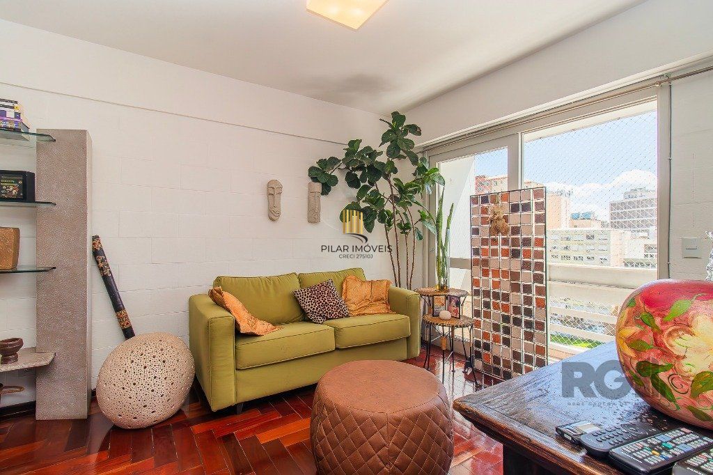 APARTAMENTO 2 DOMITÓRIOS NO BOM FIM, GARAGEM ELEVADOR PROXIMO A UFRGS PORTO ALEGRE