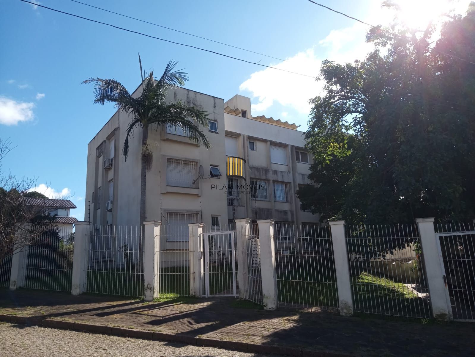 Apartamento dois dormitórios com garagem escriturada - Pilar Imóveis