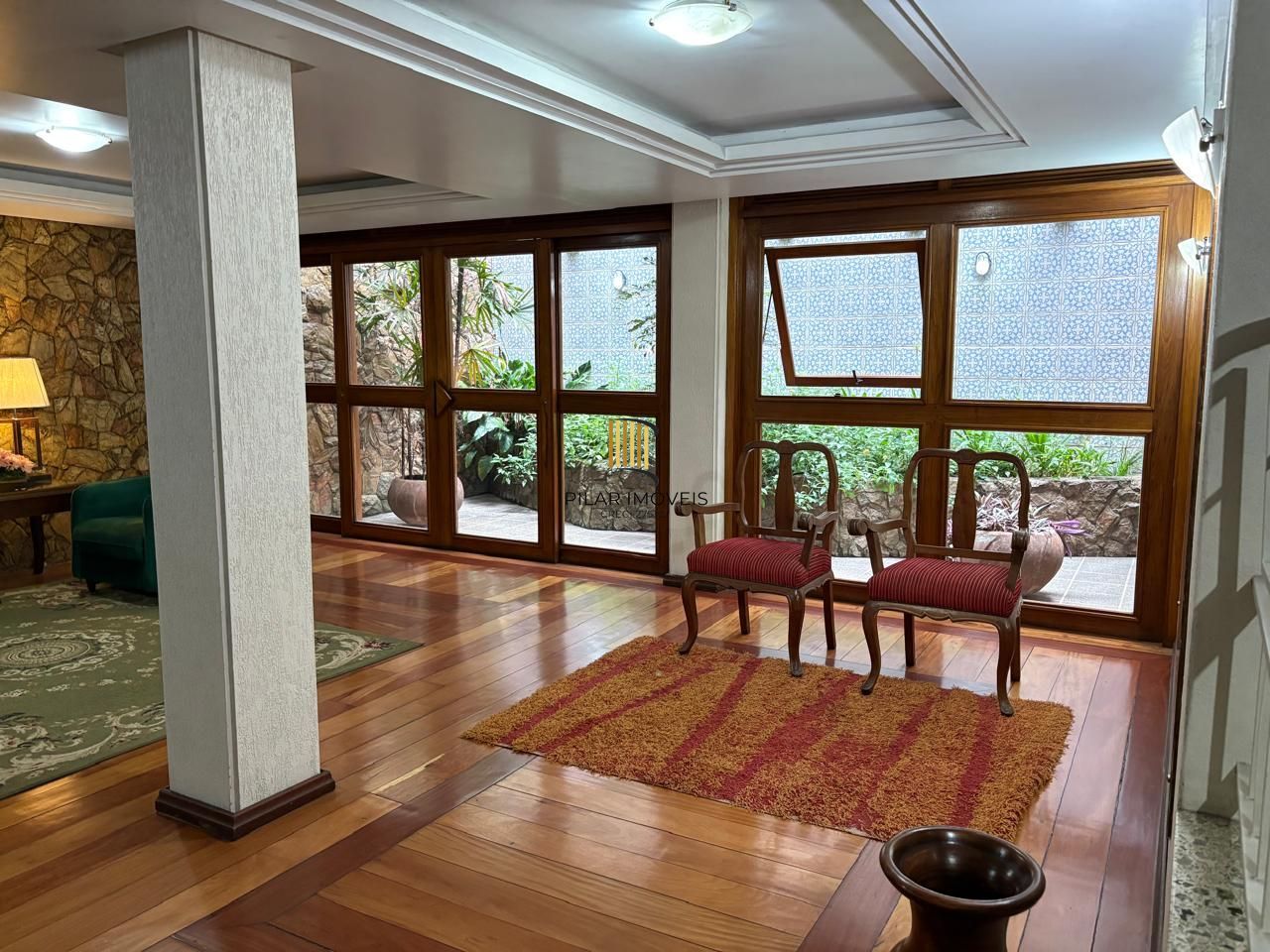 Apartamento amplo no bairro Menino Deus 60,68m², 2 dormitórios