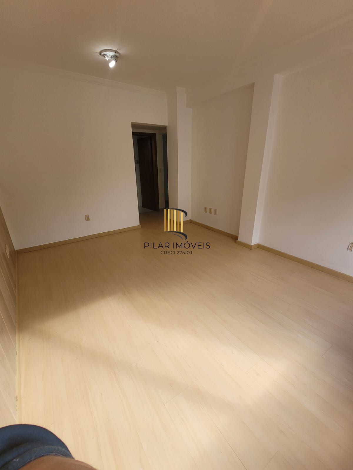 Casa no bairro Ipanema com 291 m² de área privativa e 8 garagens