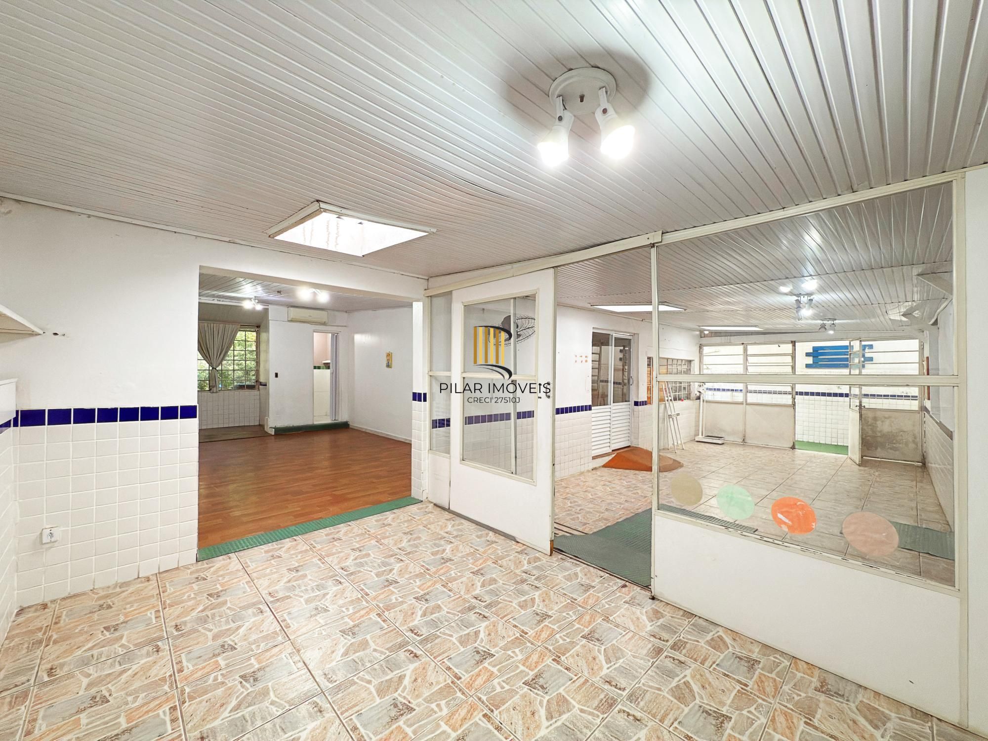 Excelente casa residencial/Comercial para vender no bairro cristo Redentor