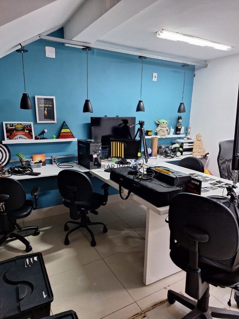 casa misto -7 salas - 325,12 m² - Menino Deus