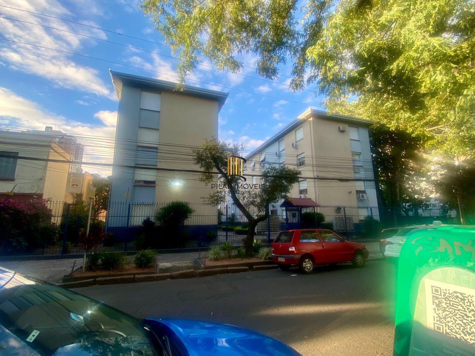 Apartamento 2 dormitórios reformado 50m2 bairro Menino Deus