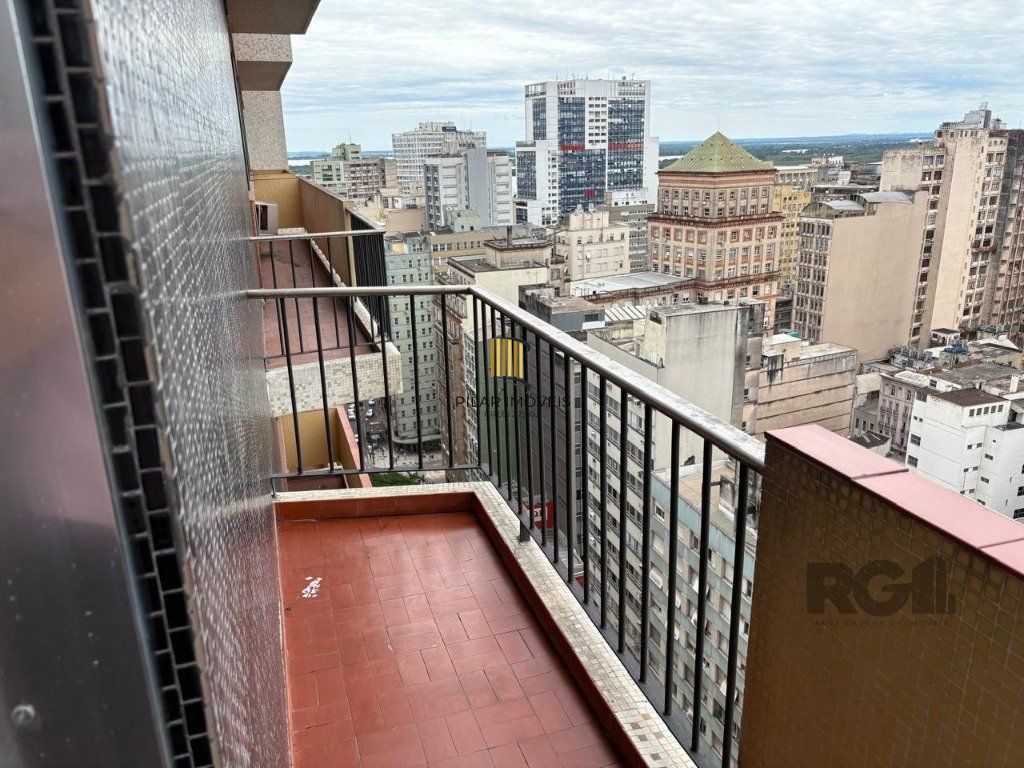 Apartamento 2 dormitórios no bairro Centro Histórico