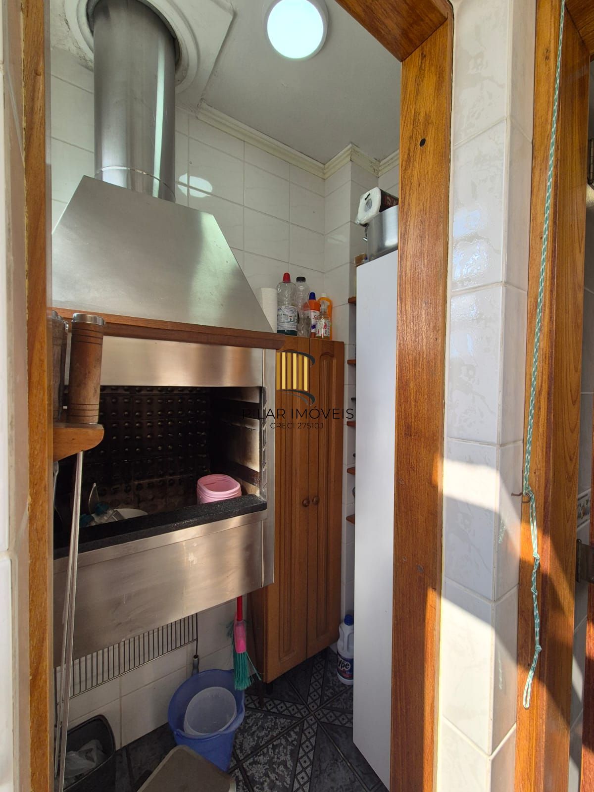 Amplo apto 3dormit e 2 vagas no Menino Deus