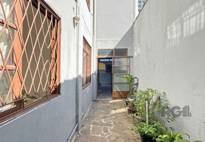 casa - 4 dorms. - 2 vagas - 200 m² - Partenon