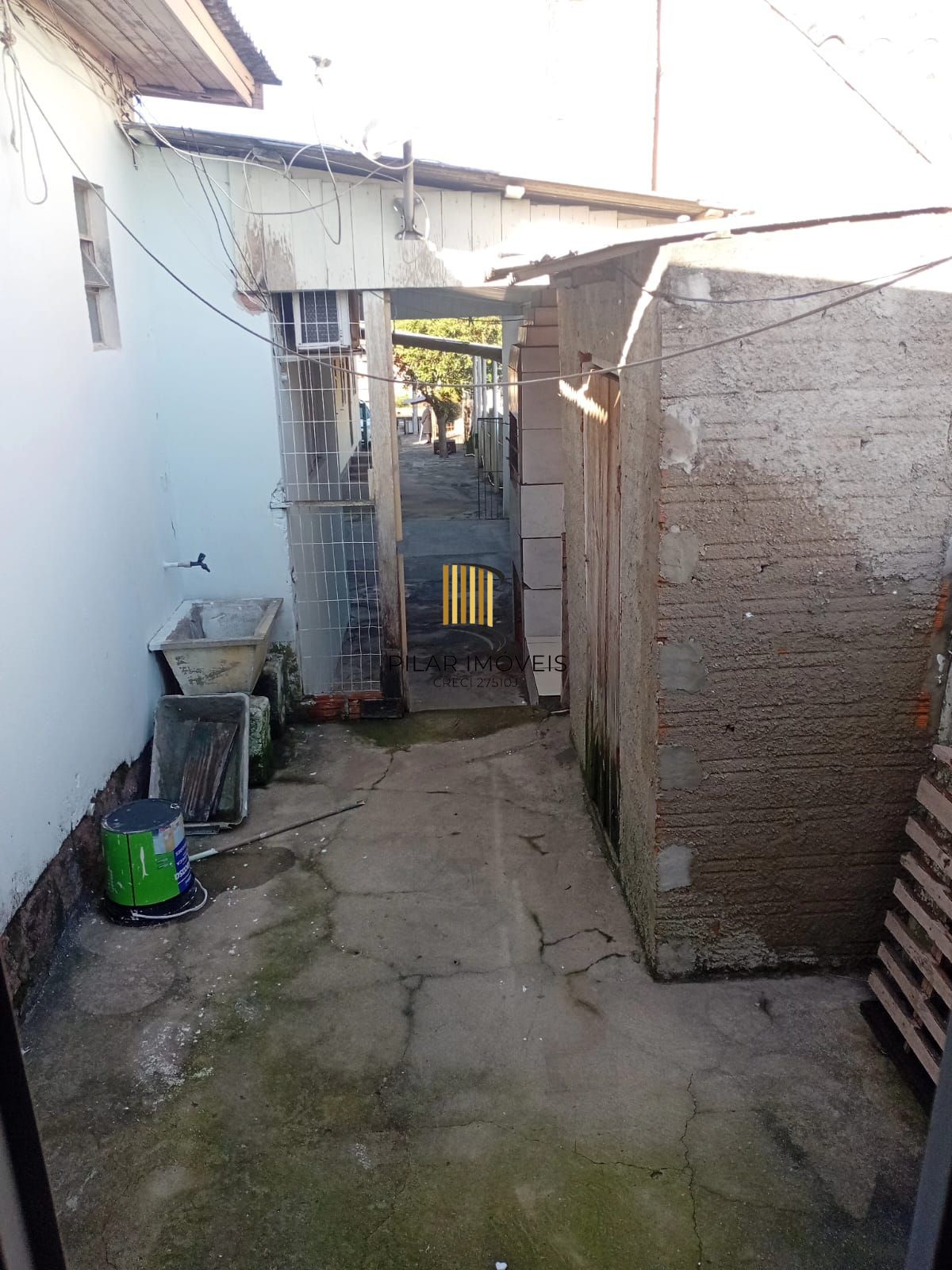 Casa 3 dormitórios no bairro Partenon