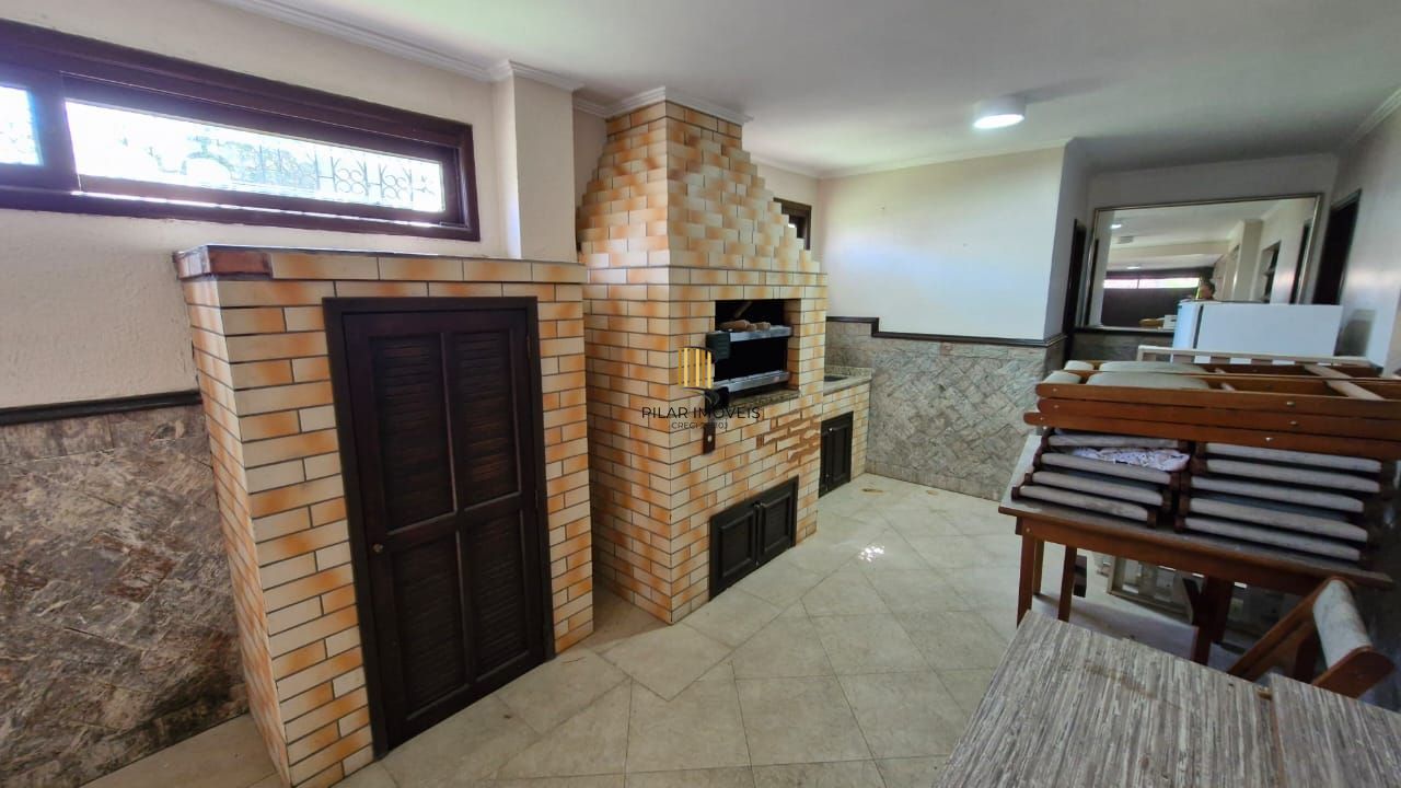 Casa em Condomínio Fechado em Ipanema com 4 dormitorios