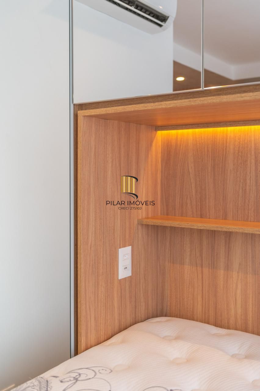 Apartamento tipo Stúdio, um dormitório em frente à Rendenção