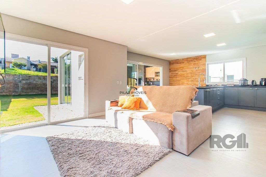 Casa Condominio para Venda - 170m², 3 dormitórios, sendo 1 suites, 1 vaga - São Lucas