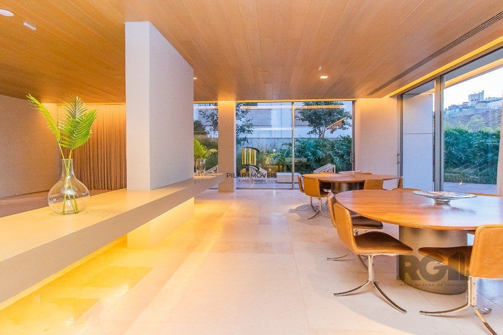 apartamento - 4 dormitórios - 4 vagas - 388,44 m² - Moinhos de Vento