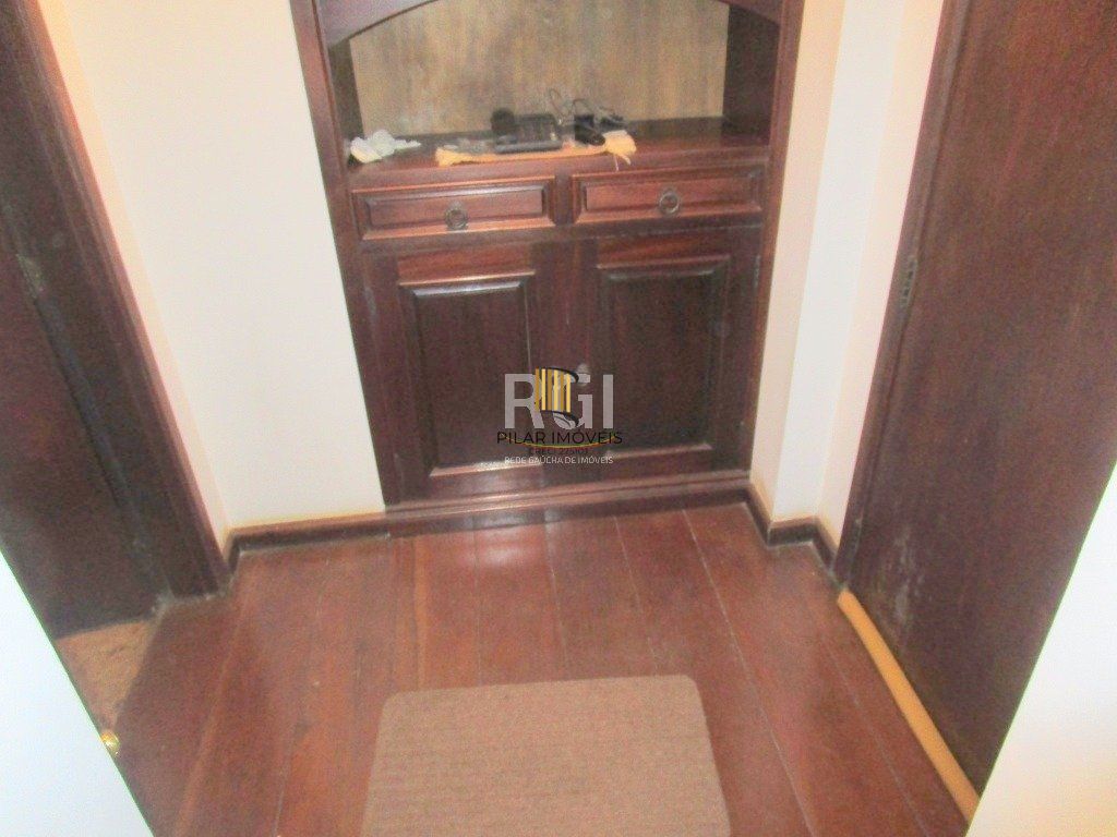 Apartamento para Venda - 145m², 3 dormitórios, sendo 1 suites, 2 vagas - Menino Deus