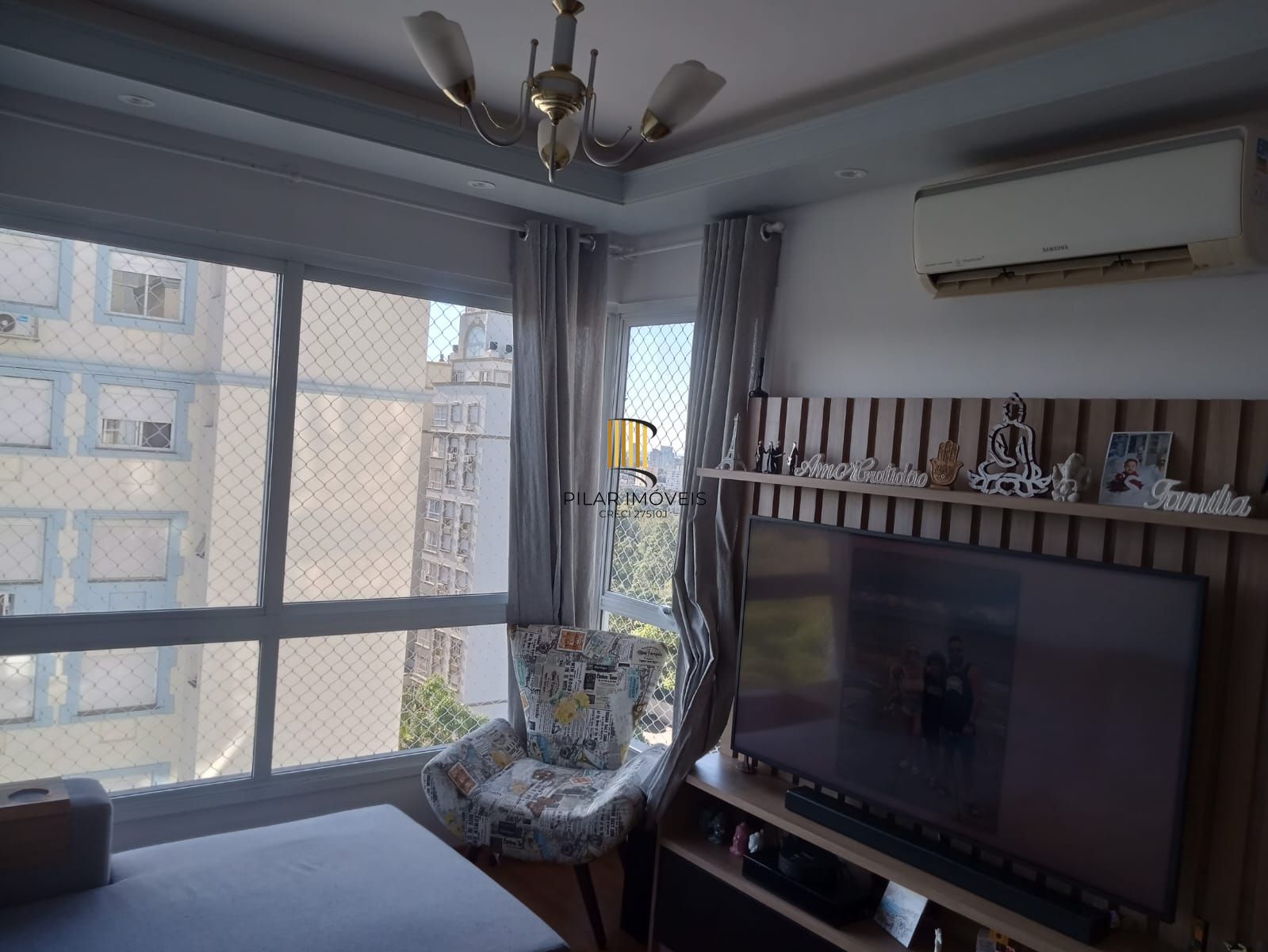 Apartamento 3 dormitórios ( 1 suíte) uma vaga estacionamento escriturada Bairro Cavalhada