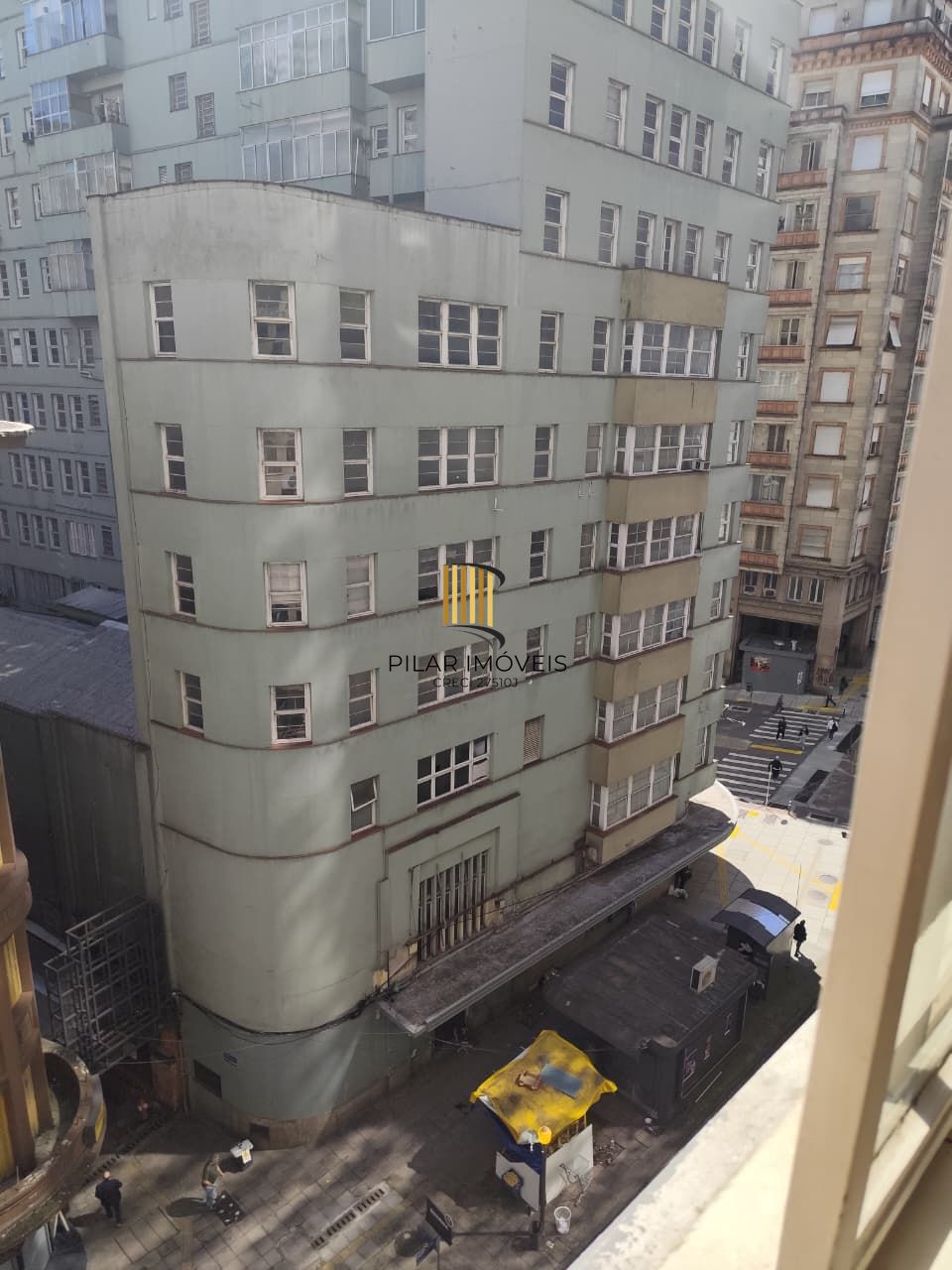 Sala Comercial na rua Andrade Neves - Centro Histórico