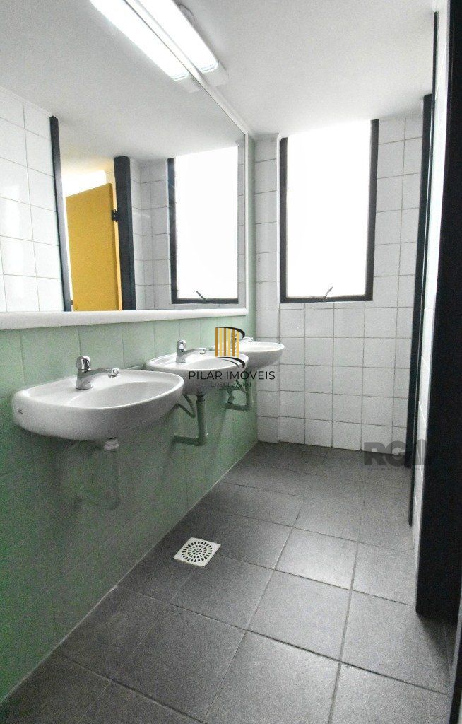 Sala comercial na Azenha 489m²