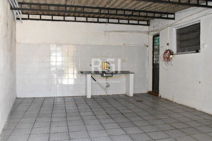 Loja para Venda - 230.6m², 0 dormitórios, 1 vaga - Camaquã