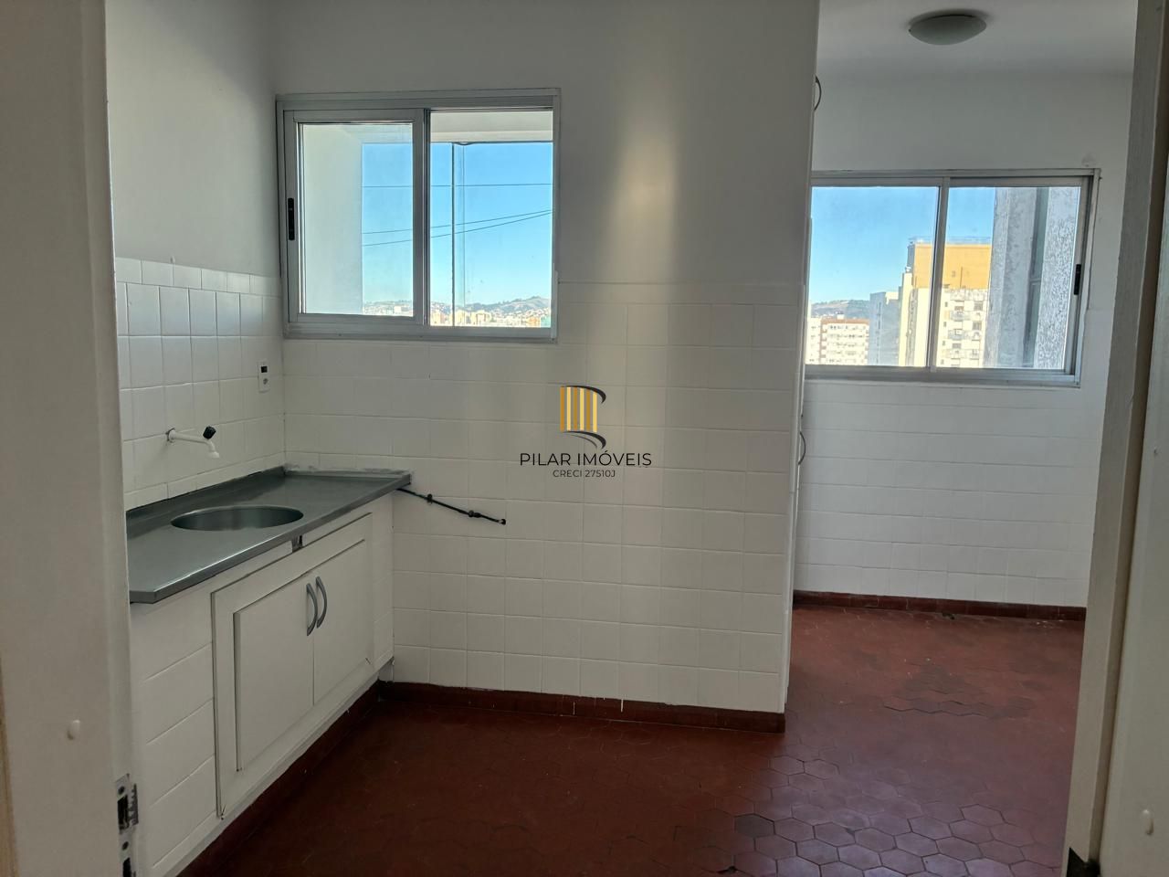 AMPLO APARTAMENTO DE 3 DORMITÓRIOS NA CIDADE BAIXA