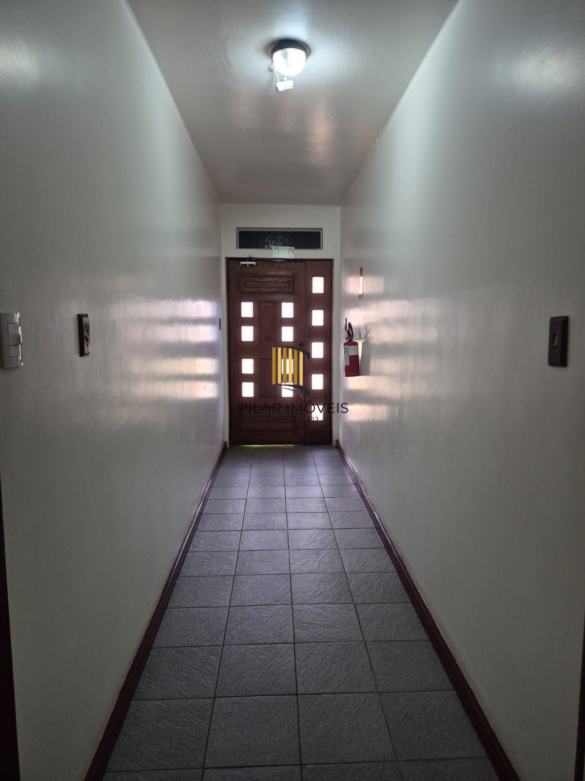 Apto térreo no Menino Deus