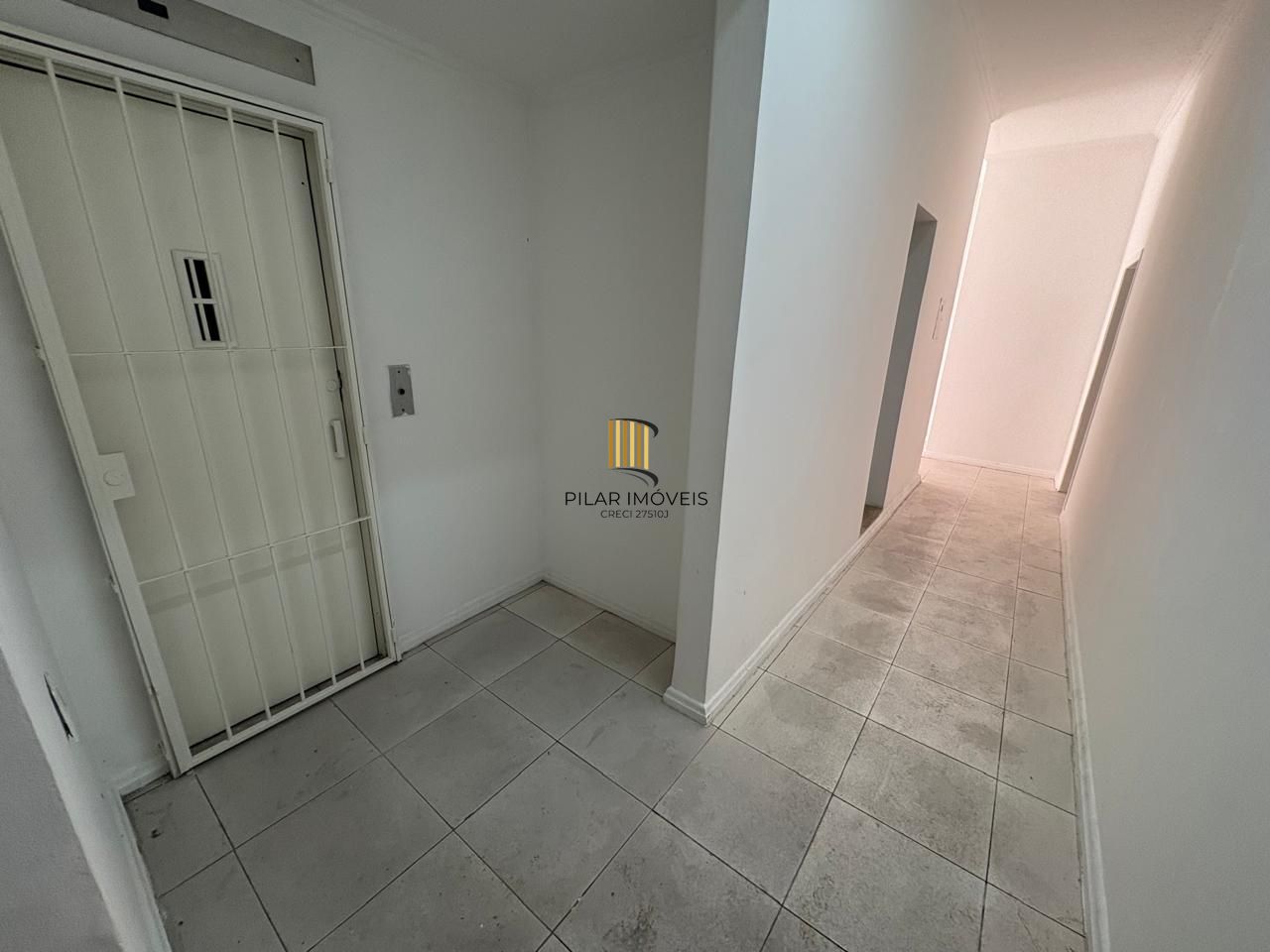 Sala comercial 822,66m² no centro de Porto Alegre